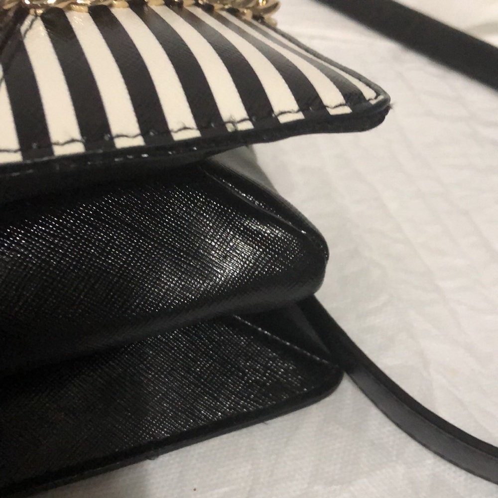 Victoria’s Secret Crossbody Bag NWOT - Picture 8 of 10